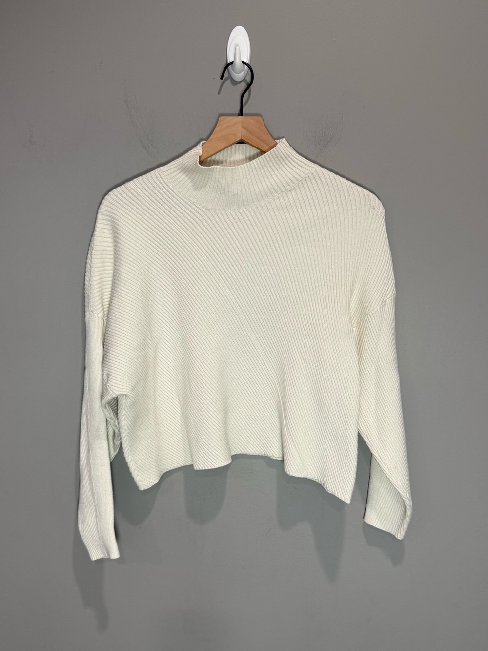 Maeve Meredith Mock-Neck Ribbed Cropped Sweater Ivory XS Anthropologie